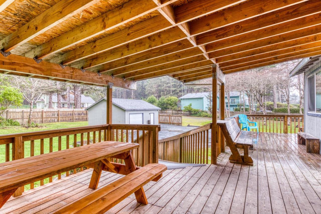 Hats House Coos Bay Exterior foto