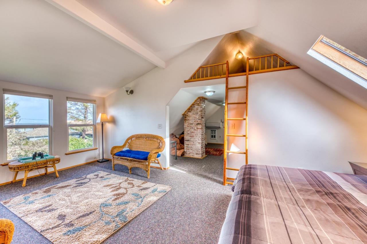 Hats House Coos Bay Exterior foto