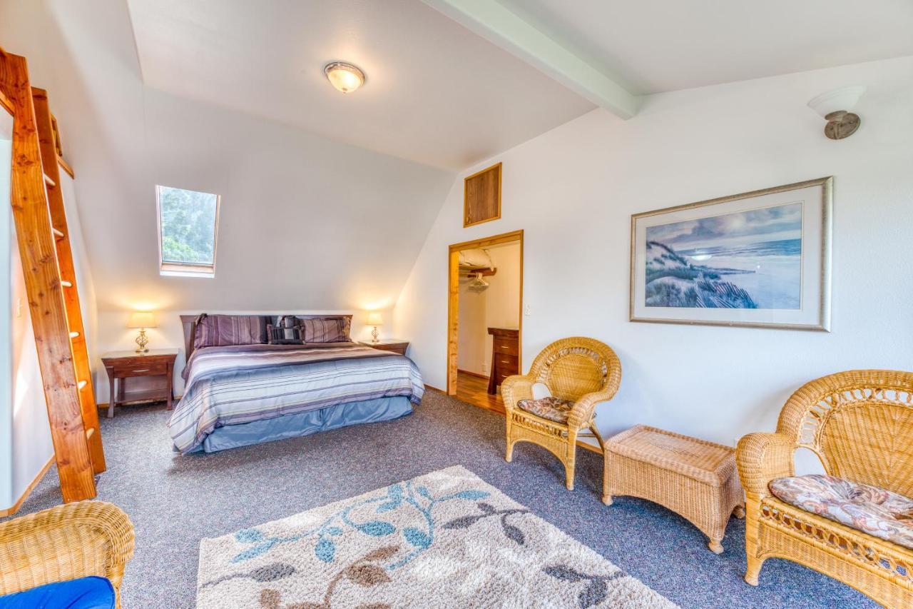Hats House Coos Bay Exterior foto
