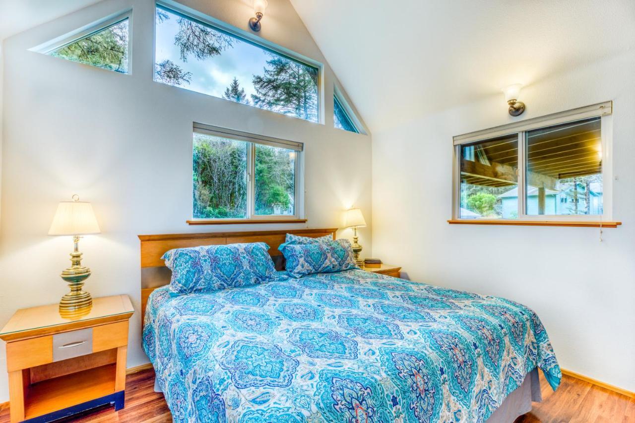 Hats House Coos Bay Exterior foto