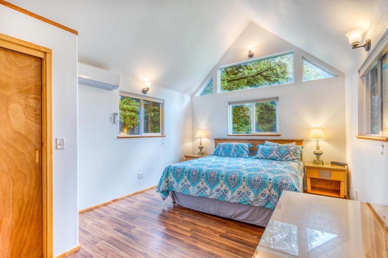 Hats House Coos Bay Exterior foto